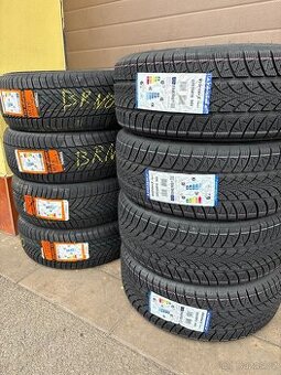 4x nové zimní WINDFORCE 205/55 R16 SNOWBLAZER 91H
