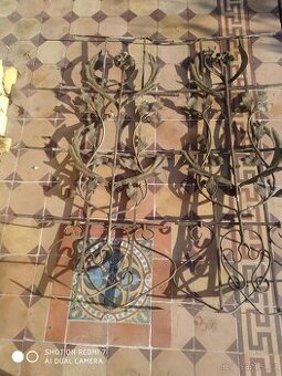 Staré starožitné secesní mříže do okno dveře Secese