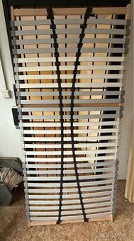 Dva lamelové rošty – pevné, kvalitní, dřevěný rám