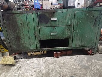 Prodám dilensky poctivy ponk  se sverakem jork