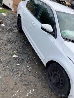 Prodám veškeré náhradní díly Škoda Octavia 3