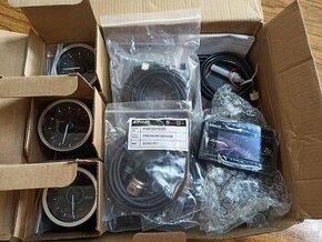 Jednotka Defi Advance ZD + 3 budíky