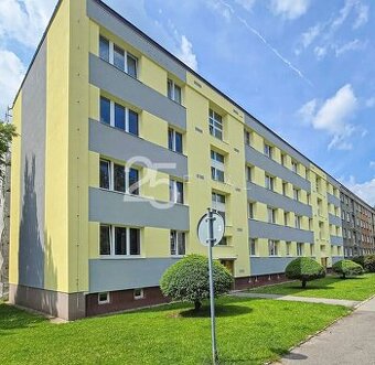 Útulný byt k pronájmu 2+1, 52m² s balkonem a sklepem - 1