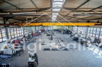 Kompletně soběstačný výrobní a skladový areál s kancelářemi 