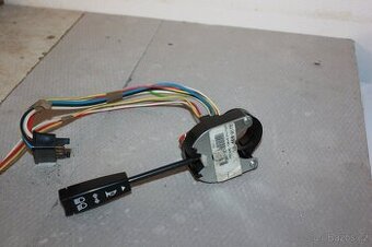 Přepínač blinkrů Lucas