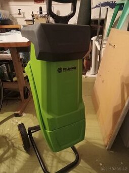 elektrický nožový štěpkovač