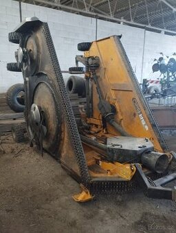 Plošný mulčovač MCConnel SR 620.