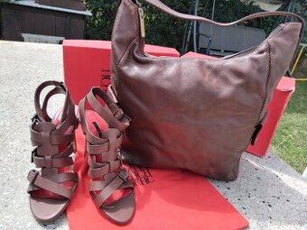 Kožená kabelka Carolina Herrera