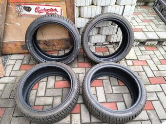 Zimní pneumatiky 225/40 R19