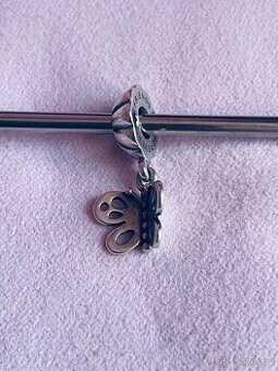 pandora koralek - motyl