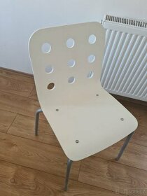 Bílá židle, jako nová
