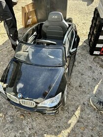 Dětské elektrické autíčko BMW X6 rezervace