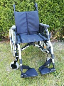 invalidní mechanický vozík skládací