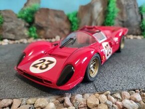 Prodám model 1:18 Ferrari 330 P4 no.23