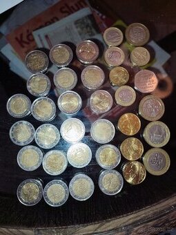 Eurové mince euro libra libry každá jiná