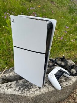 Prodám PlayStation 5 Slim s mechanikou, 1TB - top stav