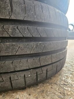 245/35R19 93Y XL P-Zero (PZ4) Sport PNCS PIRELLI