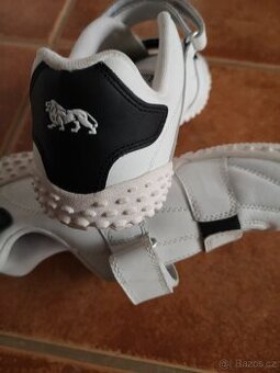 Boty Lonsdale - 1