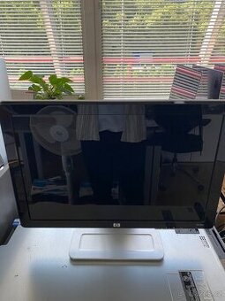 Monitor HP w2216 – 21,6" LCD, DVI + VGA