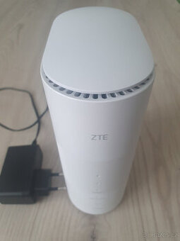 5G modem ZTE MC801A1 (O2 5G Box)