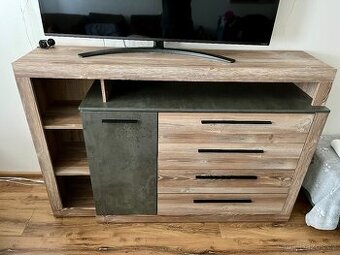 Komoda pod TV