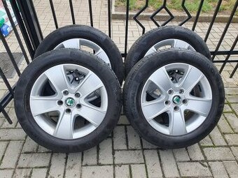 Alu kola skoda 5x112 r16 6,5j et50 pneu 205/55/16