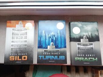 Knihy Hugh Howey - Turnus, Silo, Prach
