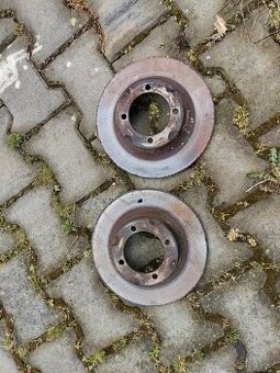 Prodám na Škoda 130 brzdové kotouče