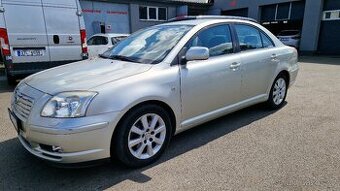 Toyota Avensis T5 2,2D 110kW r.2005