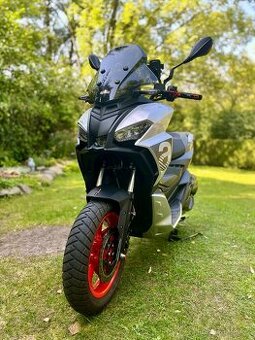Aprilia sr gt 125 sport