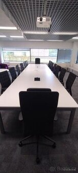 Kancelářské židle Vitra ID TRIM L, XL, zasedací stůl, zaseda