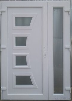 Vchodové dveře bile 140x200, 150,160x208