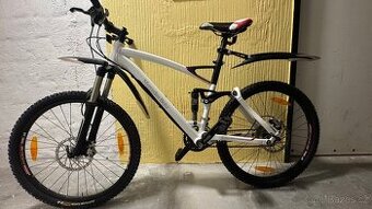 Kolo Mercedes-Benz Trailblazer M 26