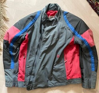 bunda na motorku, lyže, do lesa