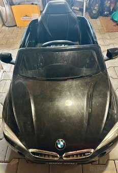 Elektrické autíčko BMW X6