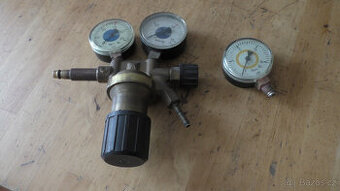 Redukční ventil kyslík/vzduch