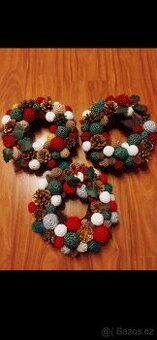 Prodám háčkovaný vánoční věnec