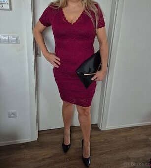 Krajkové šaty -zn.George,vel.42-44, VÁNOCE, Valentýn