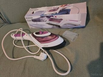 Napařovací kartáč  oděvů