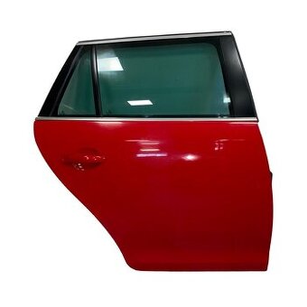Pravé zadní dveře červená LY3D VW Golf 6 kombi r.v. 2012