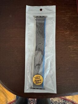 1x řemínek na Apple Watch