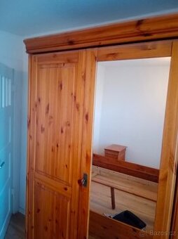 Skříň +komoda+zrcadlo - 1