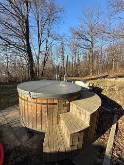 Horký sud DeLuxe s integrovanými kamny