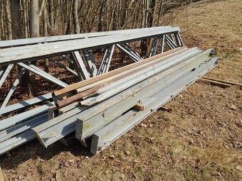 Ocelová konstrukce přístřešku 8 × 3.6 m - I profil 160