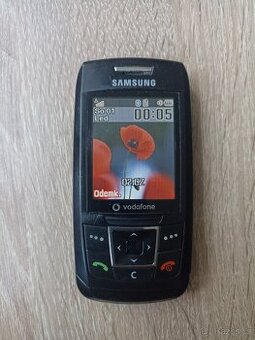 Samsung SGH-E250V (vysouvací), skvělý stav + nabíječka