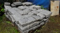 Žulový haklík - ručně opracovaný