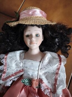 Sběratelská porcelánová panenka