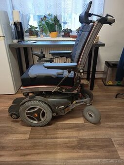 Elektrický invalidní vozík permobil C300