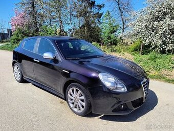 Giulietta 2.0JTDm 125kw automat TURISMO