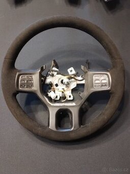 Dodge RAM volant